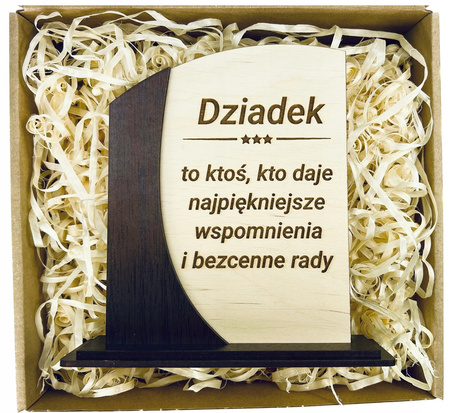 PREZENT DLA DZIADKA STATUETKA DZIADEK Z NAPISEM NA DZIEŃ DZIADKA DREWNIANA